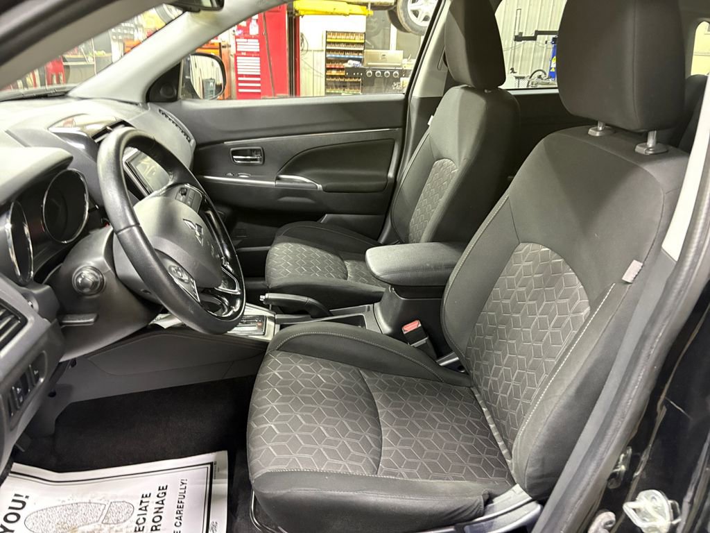 Used 2021 Mitsubishi Outlander Sport SE image 10