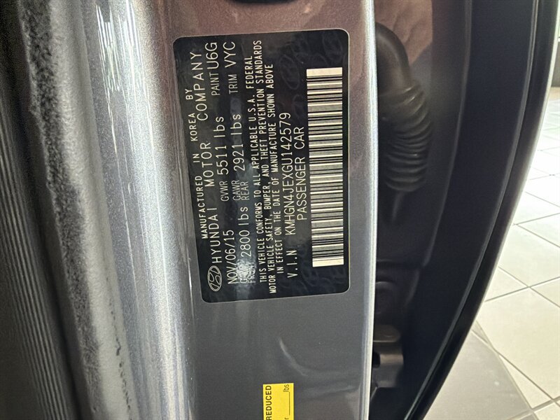 Used 2016 Hyundai Genesis 3.8 w/ Option Group 04 AWD/4WD image 25