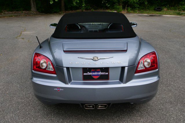 Used 2007 Chrysler Crossfire Limited RWD image 8