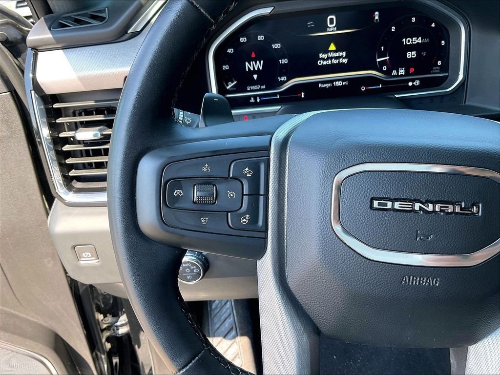 Used 2023 GMC Sierra 1500 Denali w/ Technology Package AWD/4WD image 23