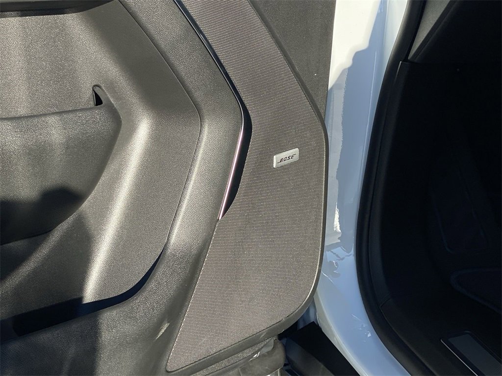 New 2026 GMC Yukon Elevation image 31