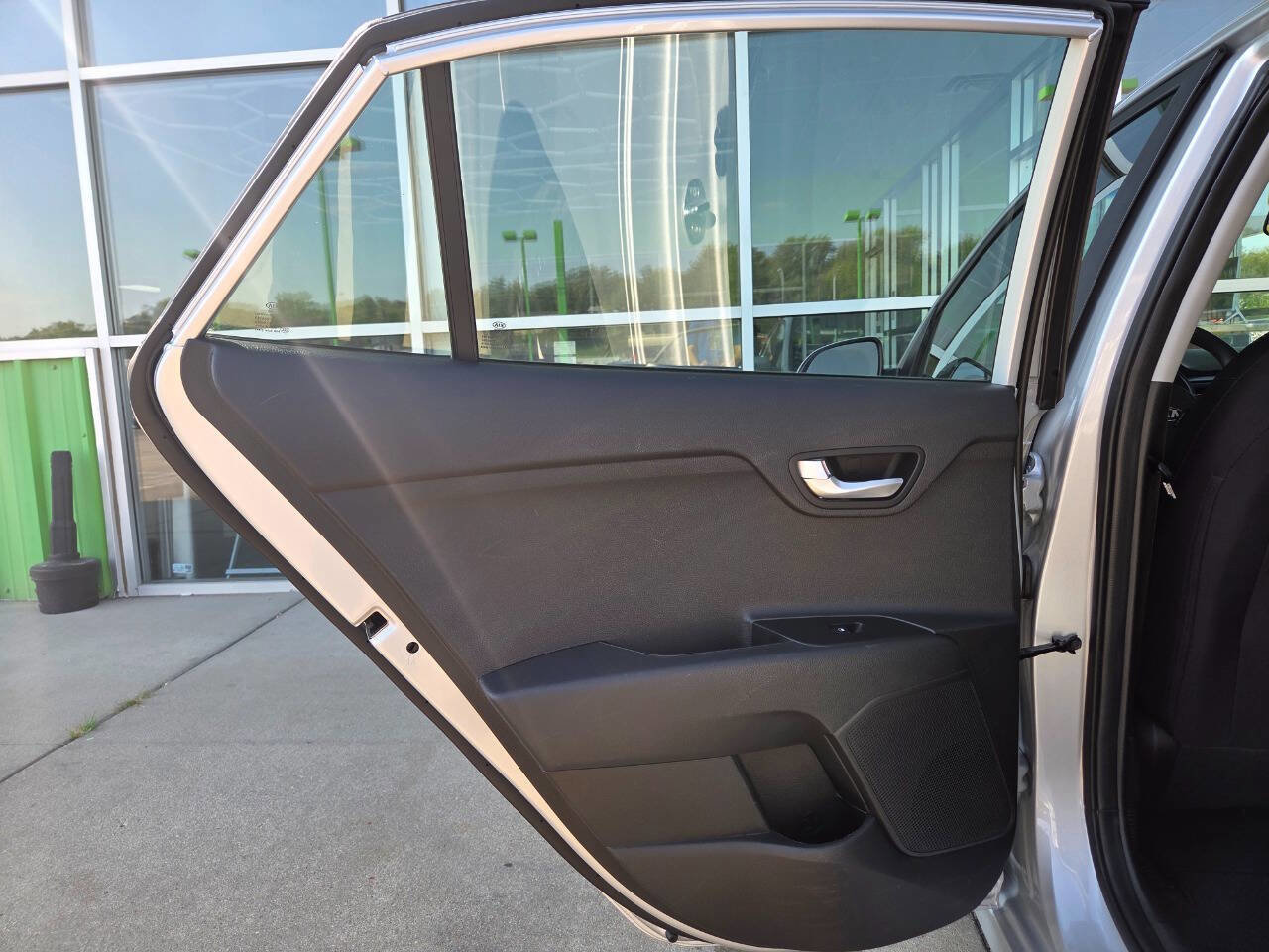 Used 2020 Kia Rio LX image 19