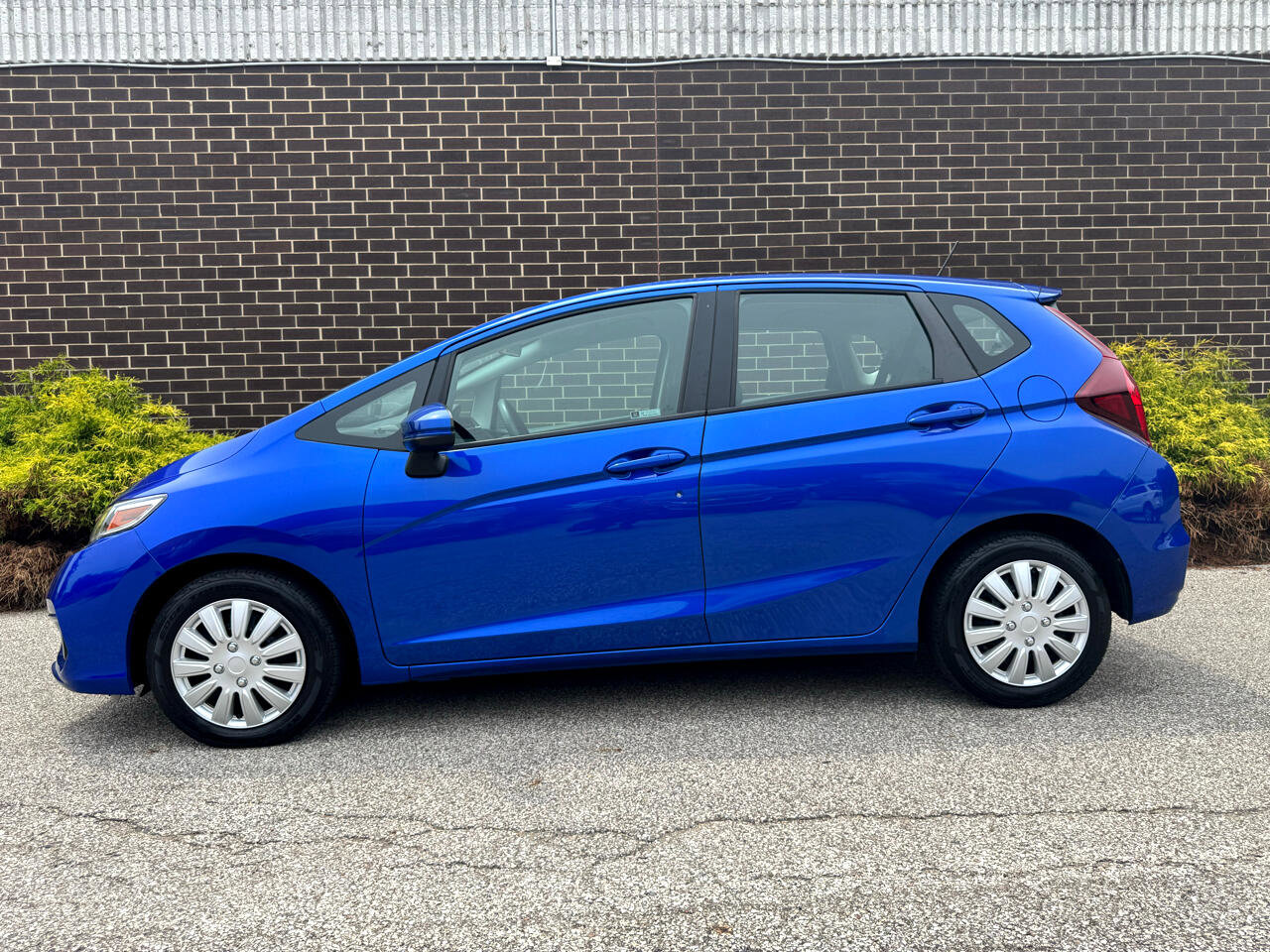 Used 2020 Honda Fit LX image 25