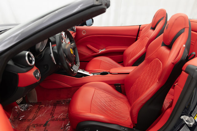 Used 2016 Ferrari California T RWD image 66
