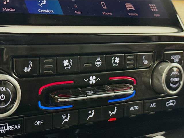 Used 2023 Jeep Grand Cherokee Summit image 21