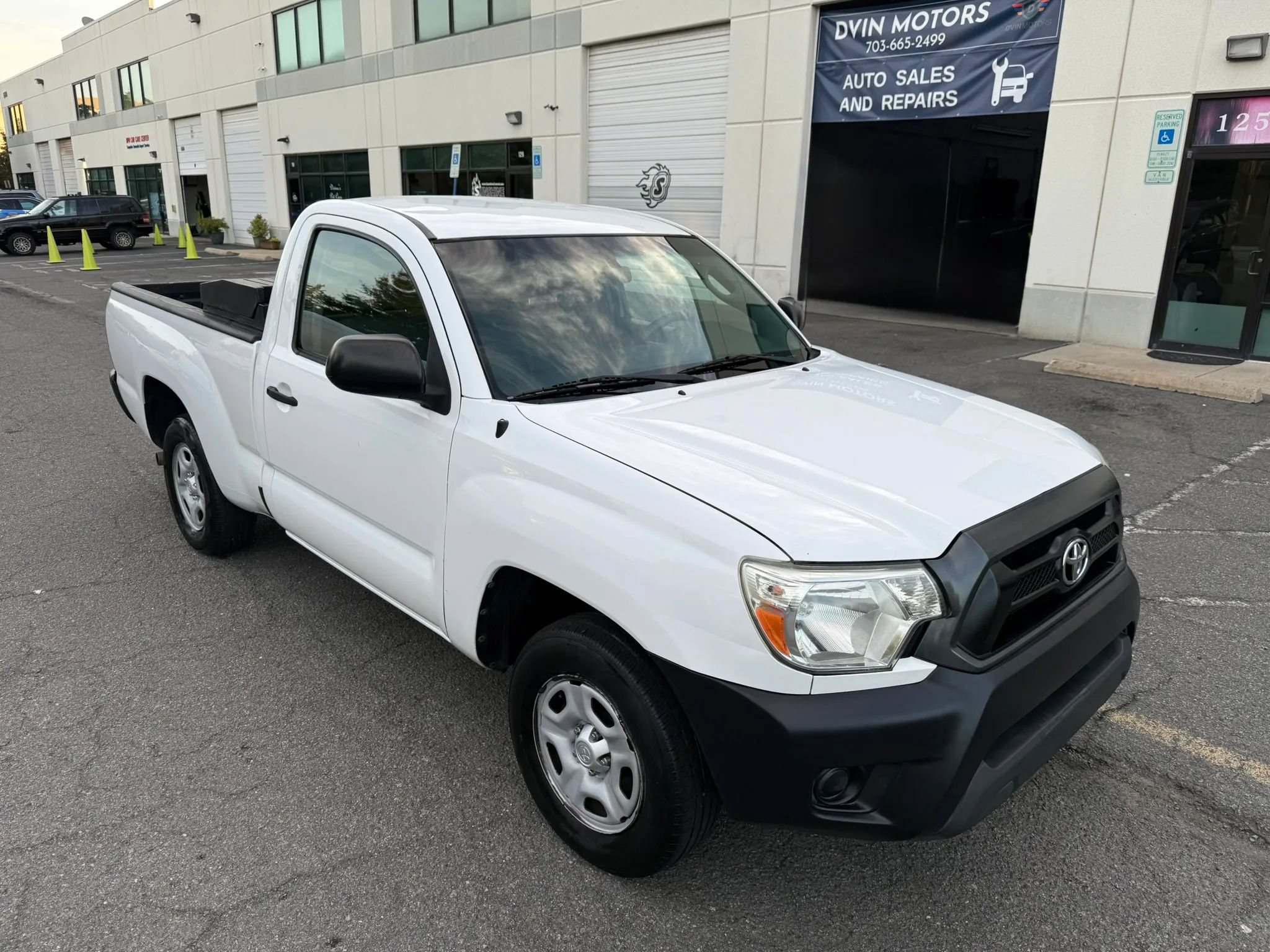 Used 2014 Toyota Tacoma 2WD Regular Cab image 18