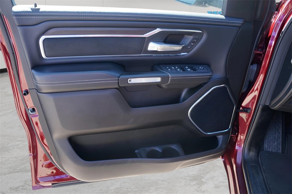 Used 2025 RAM 1500 Laramie image 12