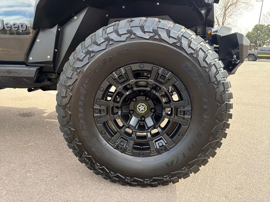 Used 2024 Jeep Wrangler Willys image 34