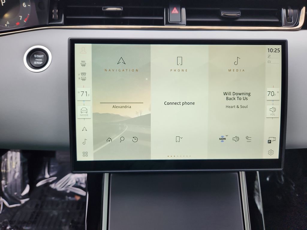 Certified 2026 Land Rover Range Rover Evoque S image 17