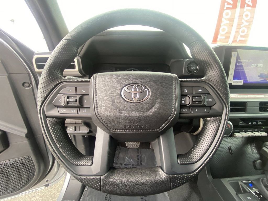 Certified 2025 Toyota Tacoma SR5 AWD/4WD image 25