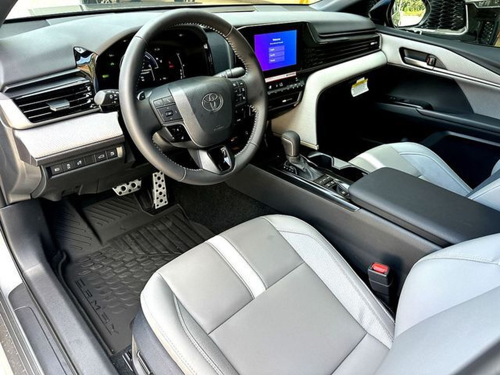New 2026 Toyota Camry SE w/ Convenience Package FWD image 13