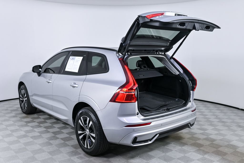 Certified 2024 Volvo XC60 B5 Core w/ Protection Package Premier AWD/4WD image 33