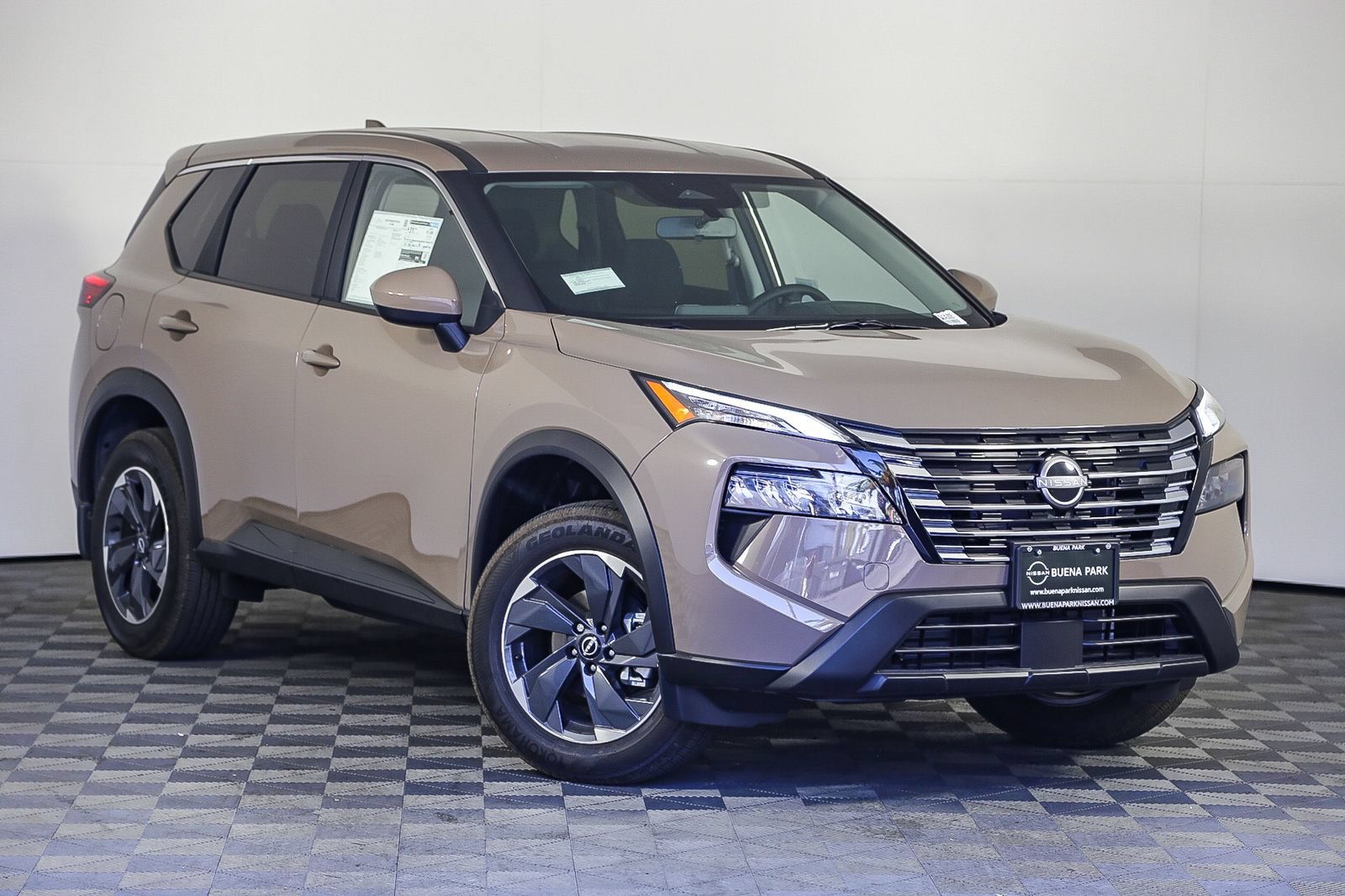 New 2025 Nissan Rogue SV
