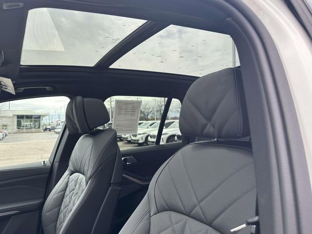 Used 2026 BMW X5 xDrive40i w/ Climate Comfort Package image 26