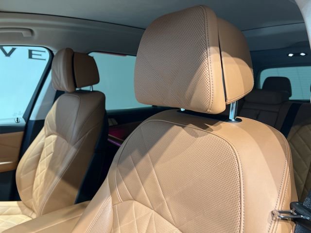 Used 2023 BMW X7 xDrive40i image 19