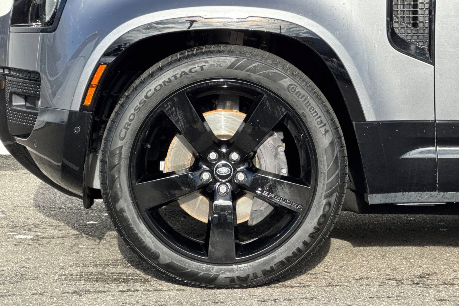 Used 2023 Land Rover Defender 110 X-Dynamic SE image 33