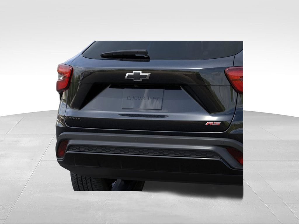 New 2026 Chevrolet Trax RS w/ Driver Confidence Package FWD image 17