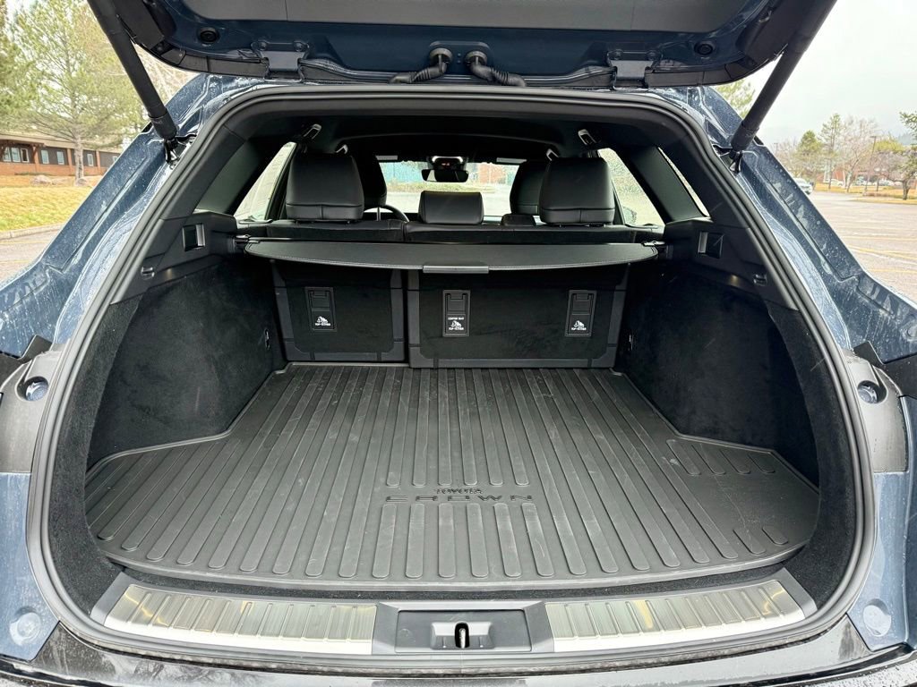 Used 2025 Toyota Crown Signia AWD/4WD image 40