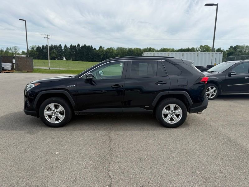 Used 2021 Toyota RAV4 XLE w/ Convenience Package AWD/4WD image 9