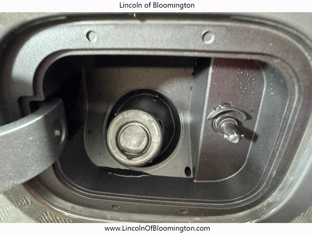 New 2025 Lincoln Navigator L Black Label AWD/4WD image 38
