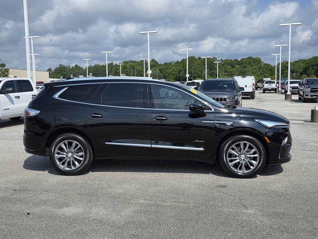 Used 2022 Buick Enclave Avenir w/ Avenir Technology Package FWD image 57