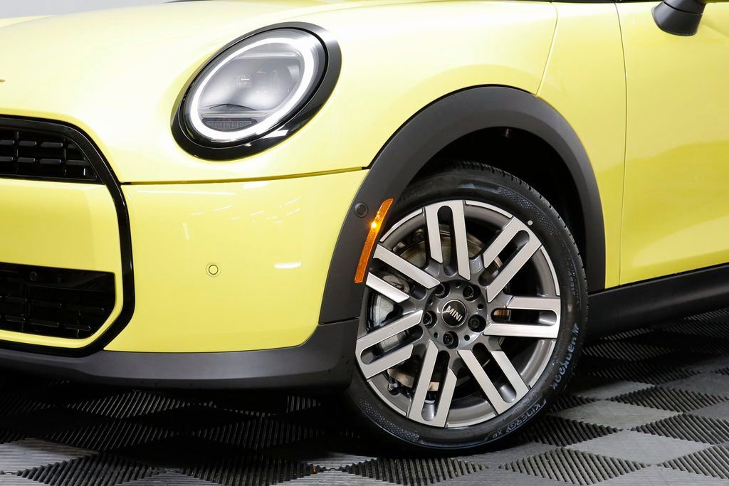 New 2026 MINI Cooper 4-Door Hardtop FWD image 4