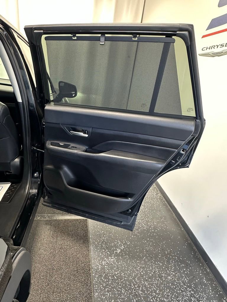 Used 2024 Toyota Grand Highlander XLE image 25