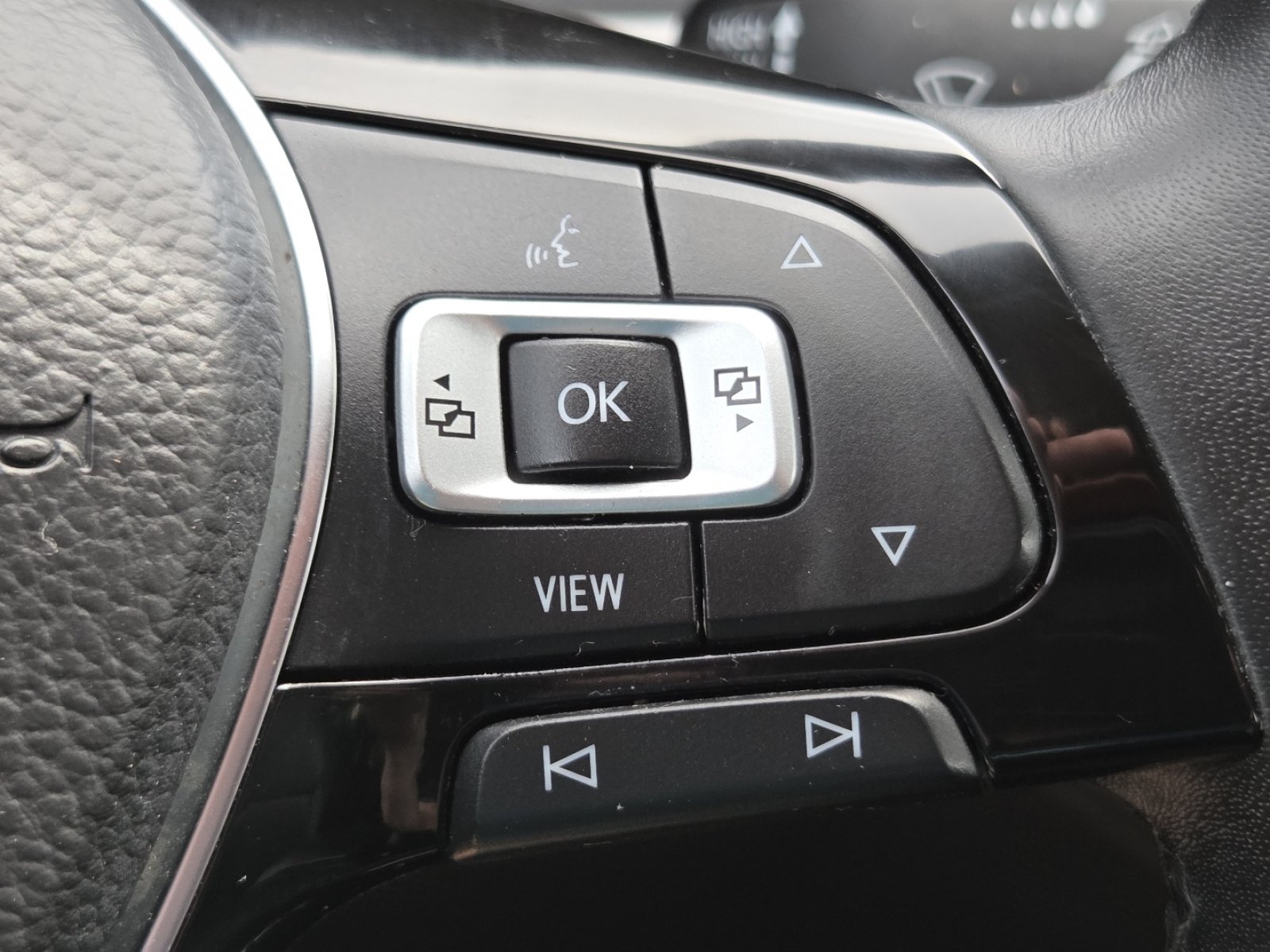 Used 2019 Volkswagen Atlas SE w/ Towing Package AWD/4WD image 10