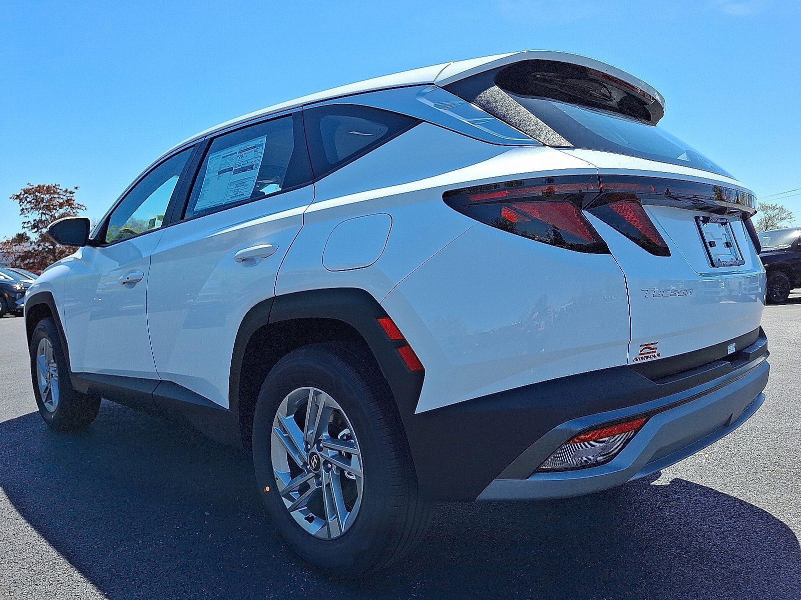 Certified 2025 Hyundai Tucson SE image 3