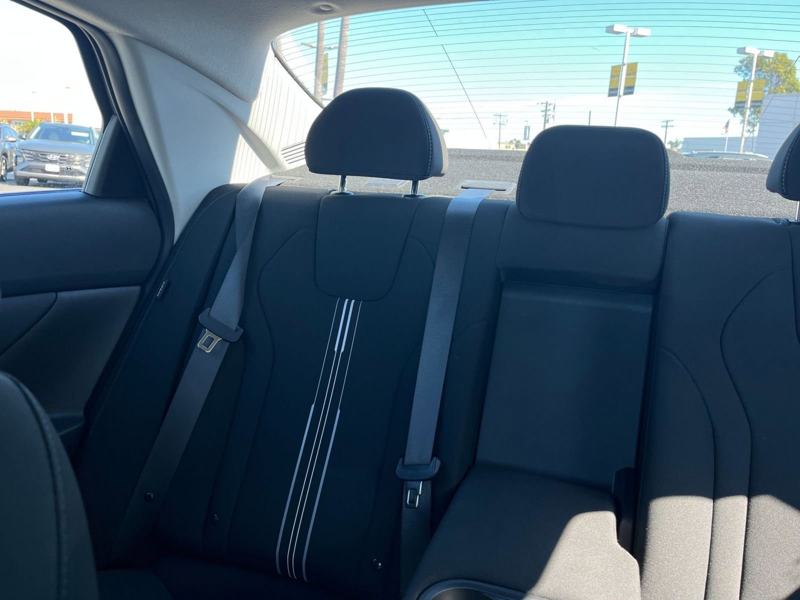 Used 2025 Hyundai Elantra SEL image 41