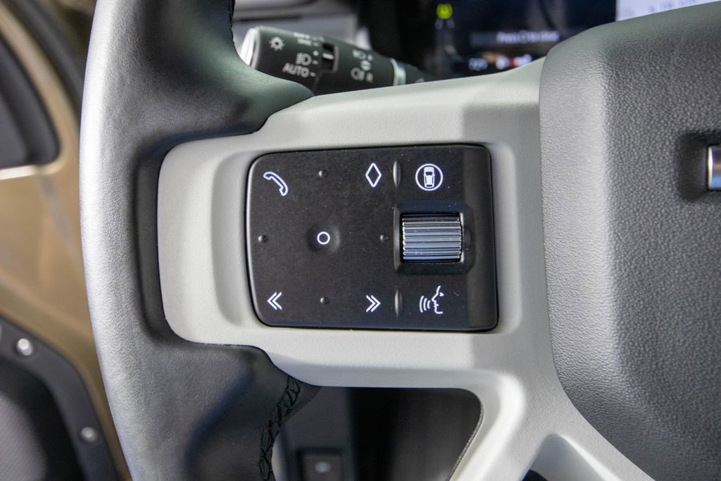 Used 2024 Land Rover Defender 110 S AWD/4WD image 20