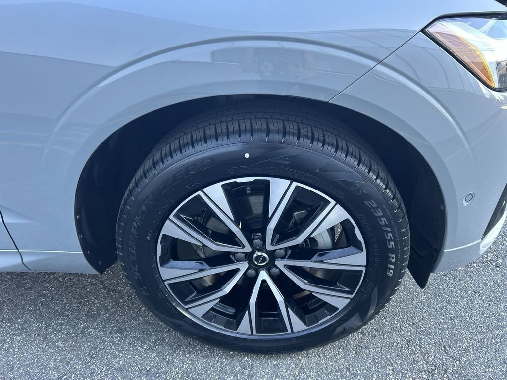 Certified 2024 Volvo XC60 B5 Plus w/ Climate Package image 13