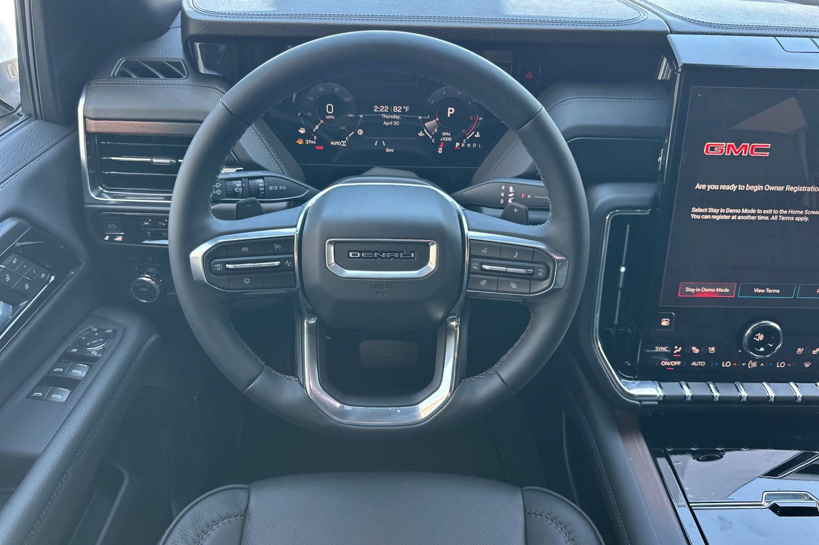 New 2026 GMC Yukon XL Denali w/ Sun & Power Step Package AWD/4WD image 15
