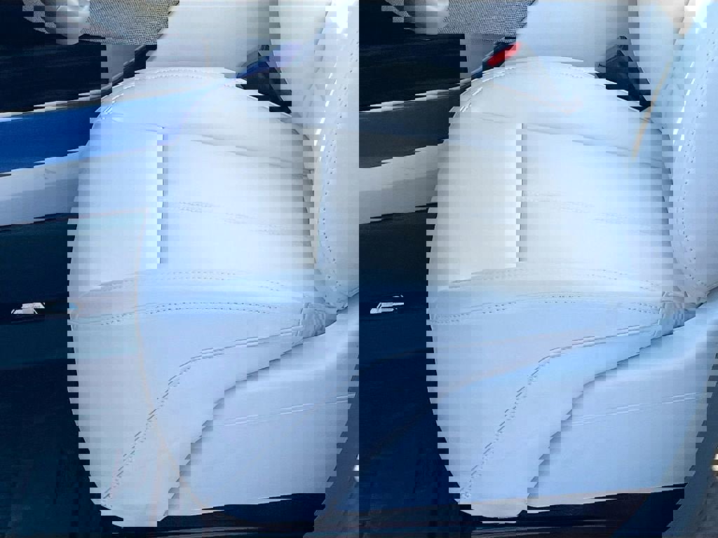 New 2026 Cadillac Optiq Sport 1 w/ LPO, Floor Liner Package image 12