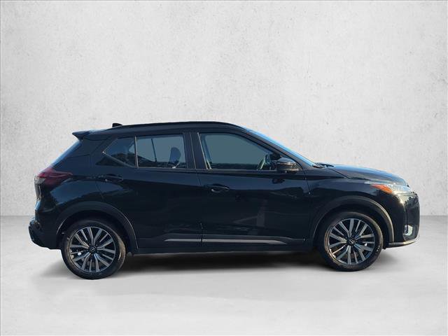 Used 2024 Nissan Kicks SR image 4
