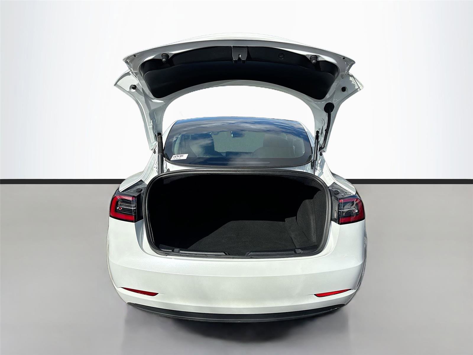 Used 2023 Tesla Model 3 Standard Range image 27