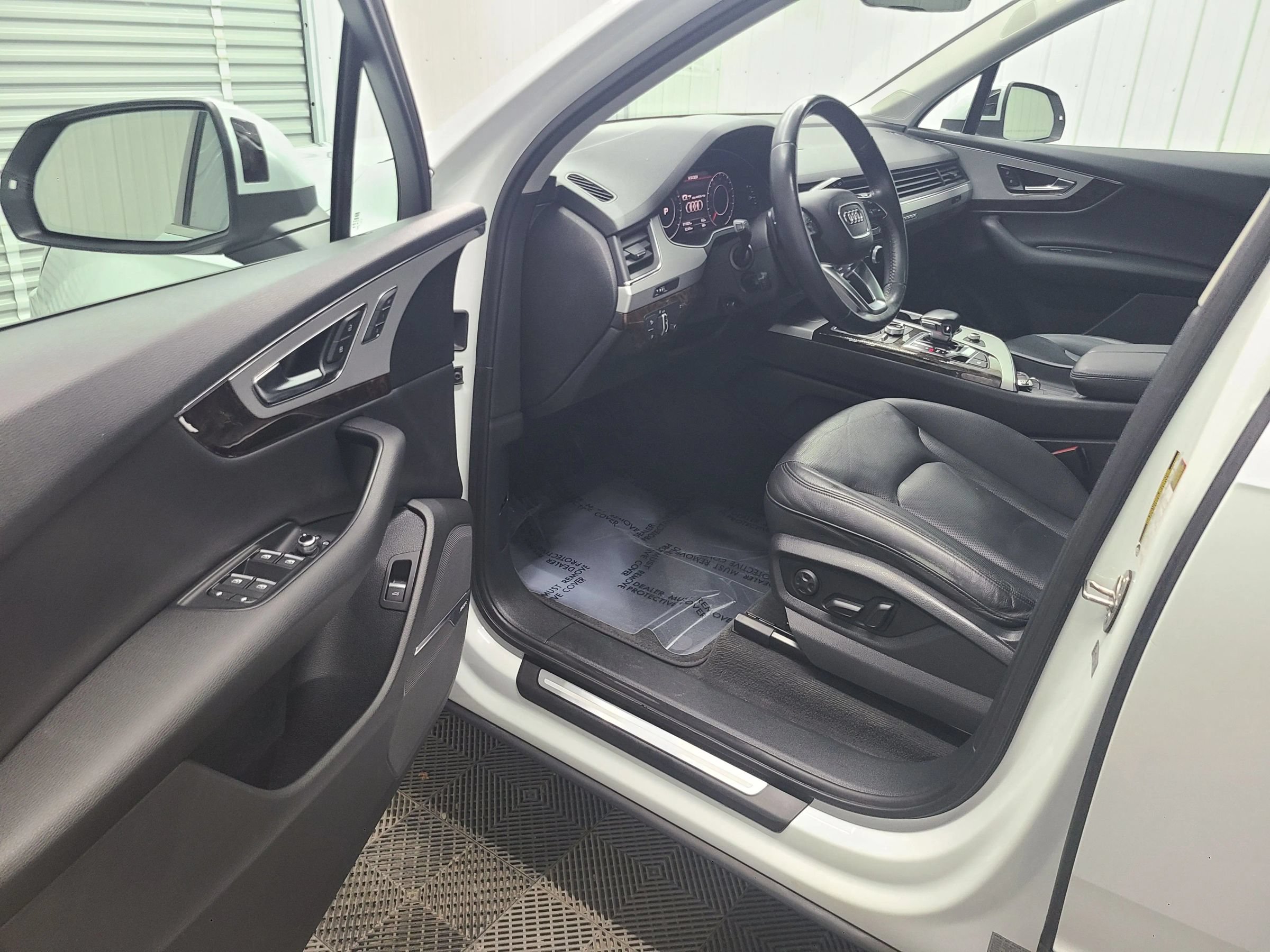 Used 2018 Audi Q7 2.0T Premium Plus AWD/4WD image 20