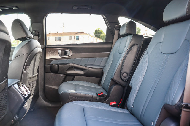 Certified 2025 Kia Sorento SX Prestige AWD/4WD image 19