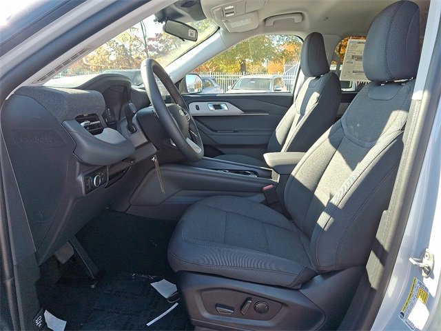 New 2026 Ford Explorer Active image 6