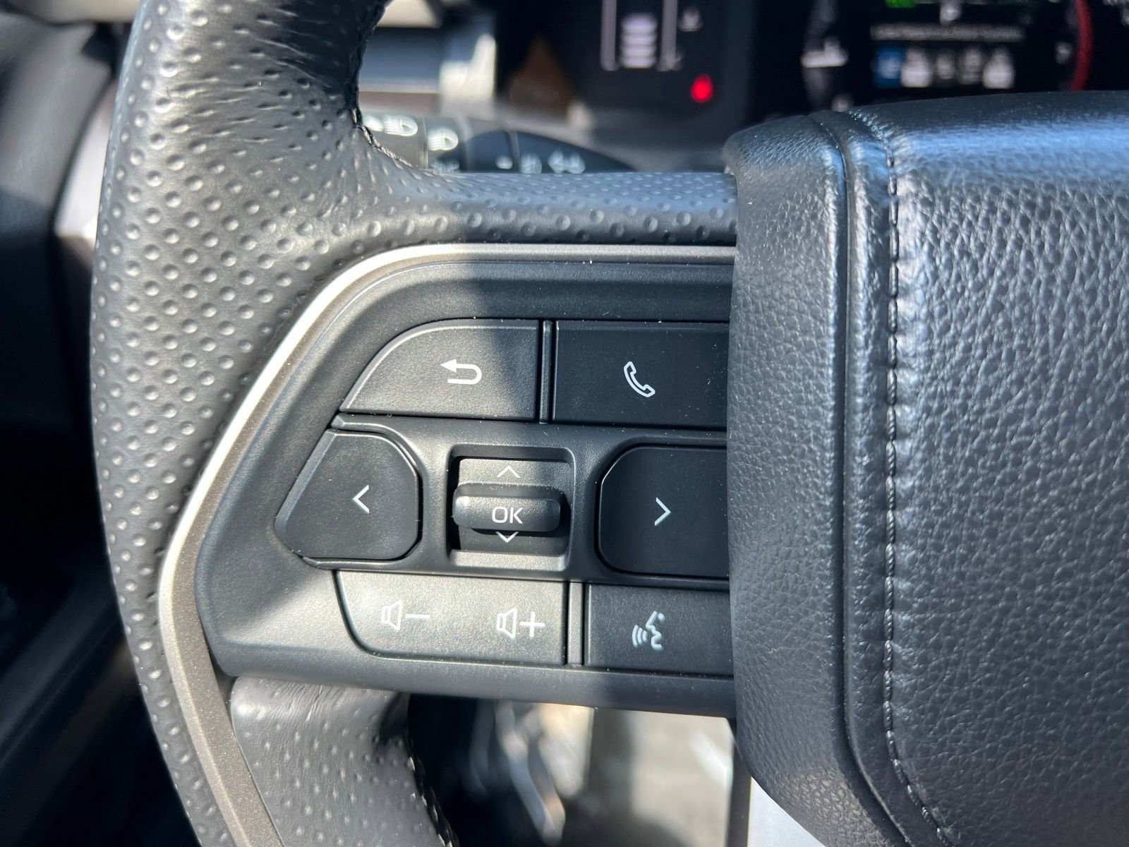Used 2025 Toyota 4Runner SR5 image 33