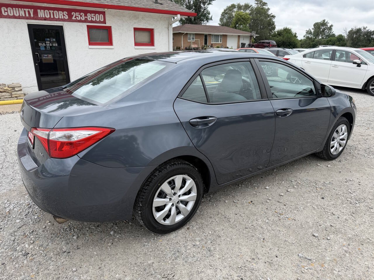 Used 2014 Toyota Corolla LE FWD image 3