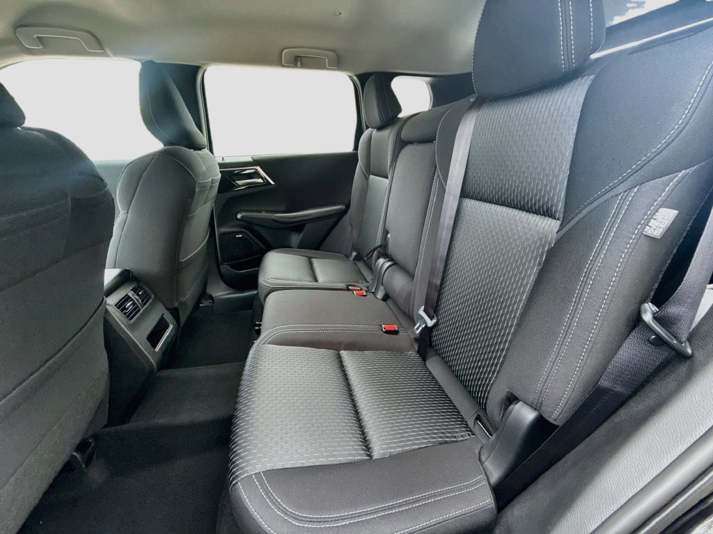 New 2026 Mitsubishi Outlander ES FWD image 25