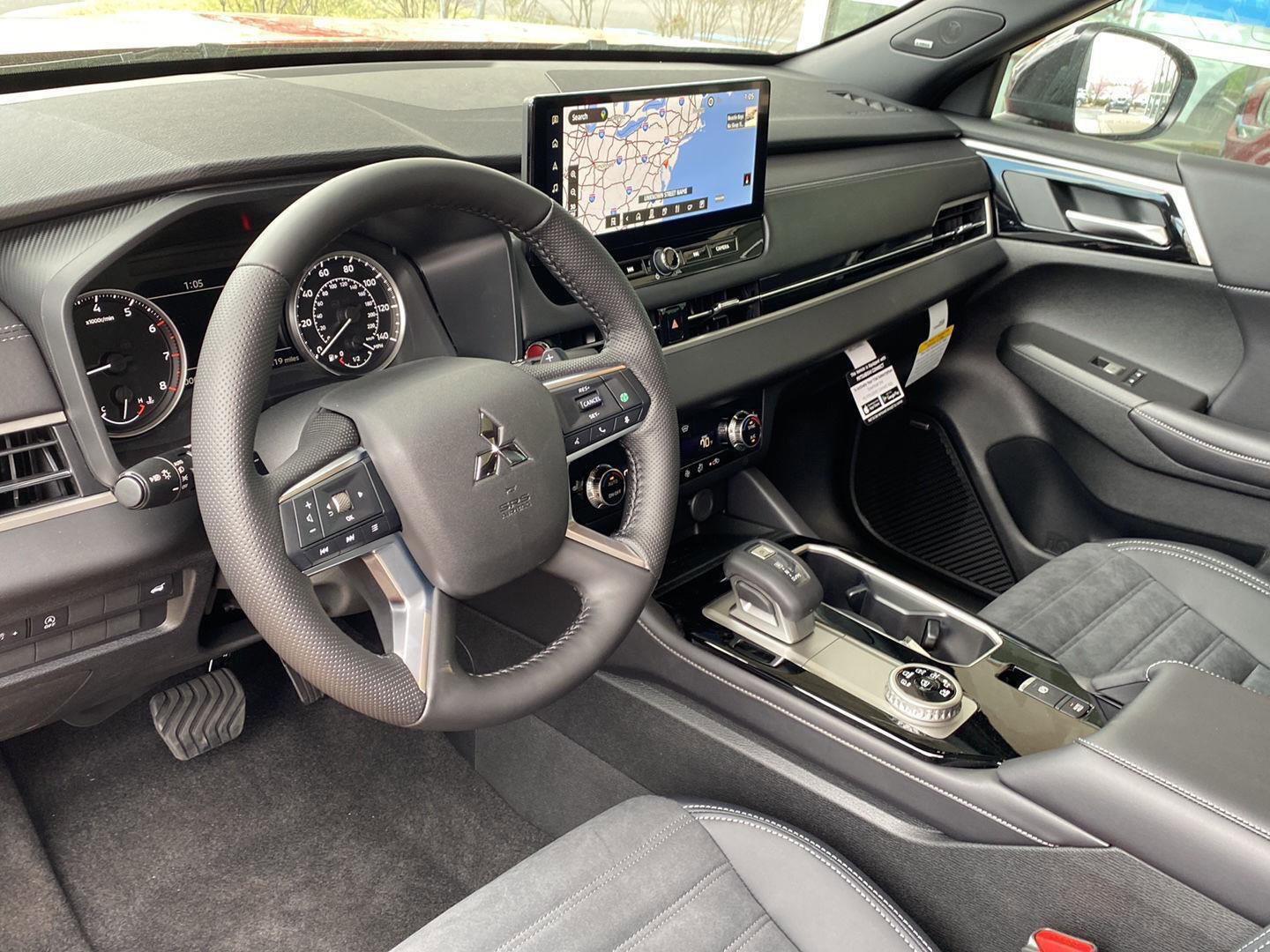New 2026 Mitsubishi Outlander Ralliart image 14