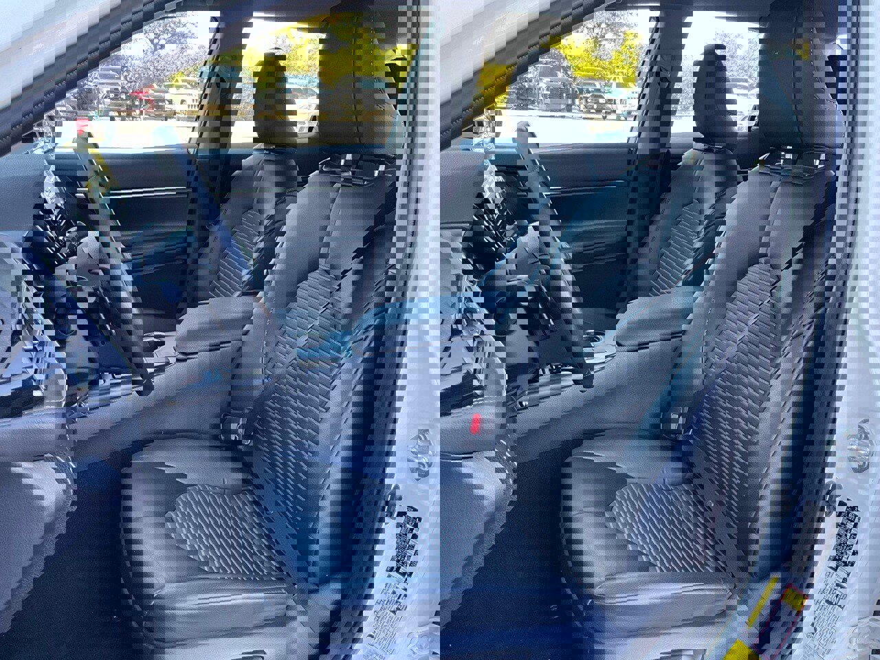 Used 2024 Toyota Camry SE image 10