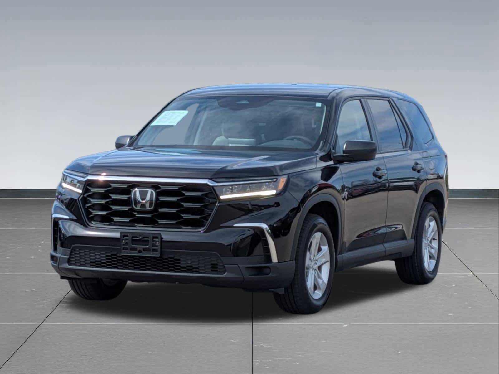 Certified 2023 Honda Pilot LX image 9