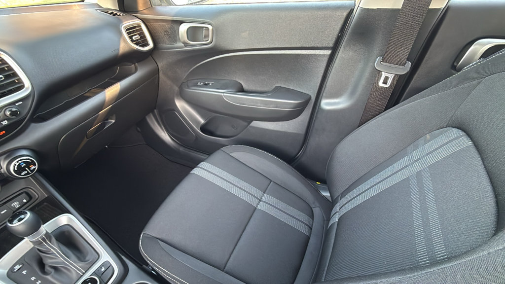 New 2026 Hyundai Venue SEL FWD image 13