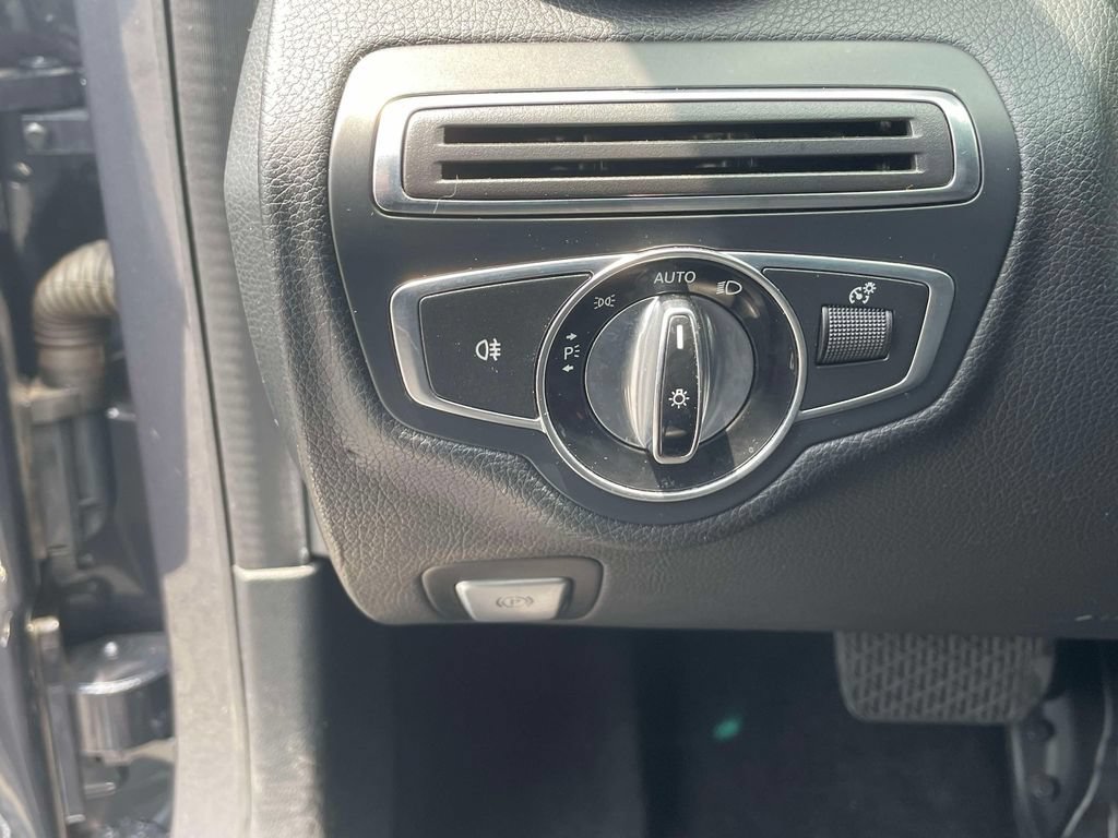 Used 2016 Mercedes-Benz C 300 4MATIC Sedan image 21