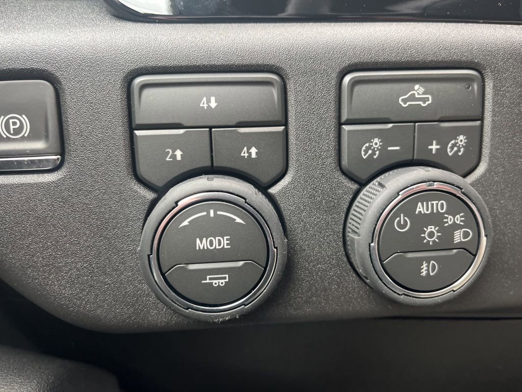 New 2026 Chevrolet Silverado 2500 LT image 19