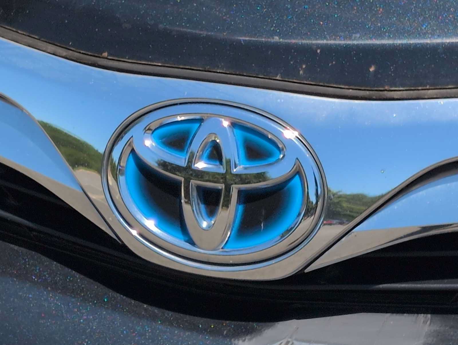 Used 2012 Toyota Camry XLE w/ Convenience Pkg FWD image 12