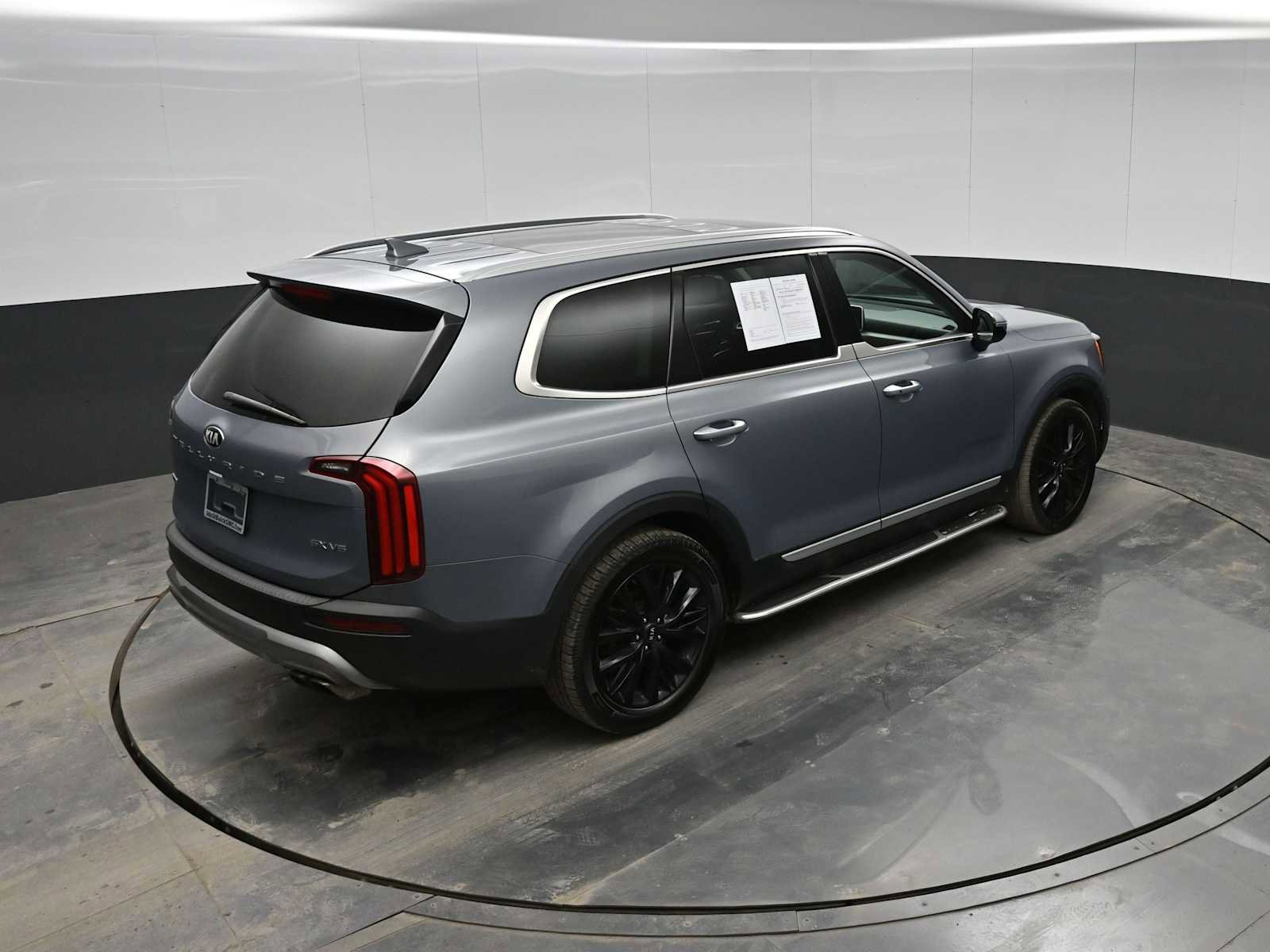 Used 2020 Kia Telluride SX w/ SX Prestige Package image 28